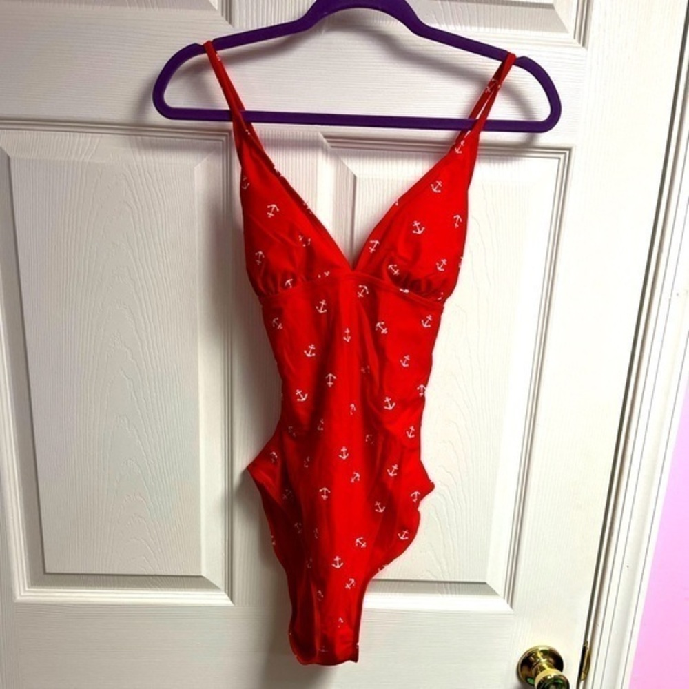 Old‎ Navy One Piece Swimsuit